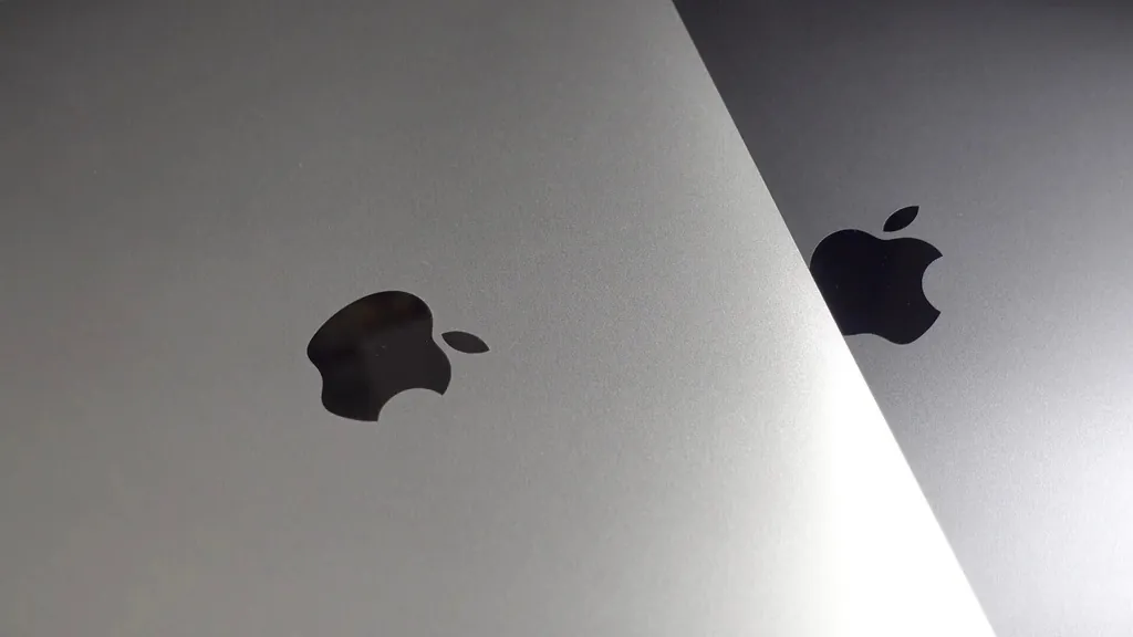 プロトタイプと思われる端末情報ステッカー、iPhone 7の基本ストレージ容量が32GBであることを再確認c